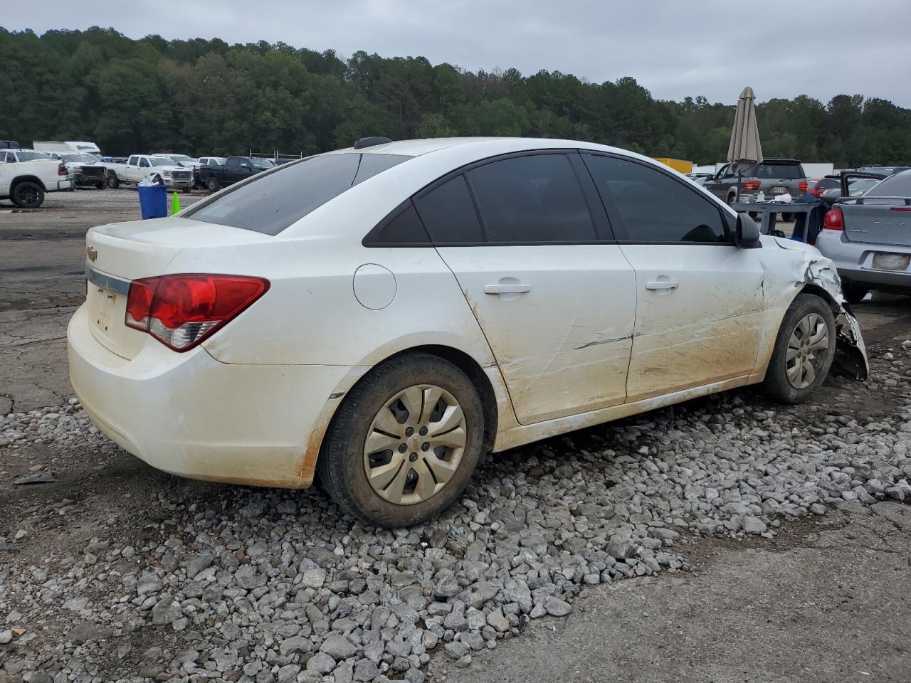 VIN 1G1PC5SHXG7126771 2016 CHEVROLET CRUZE no.3