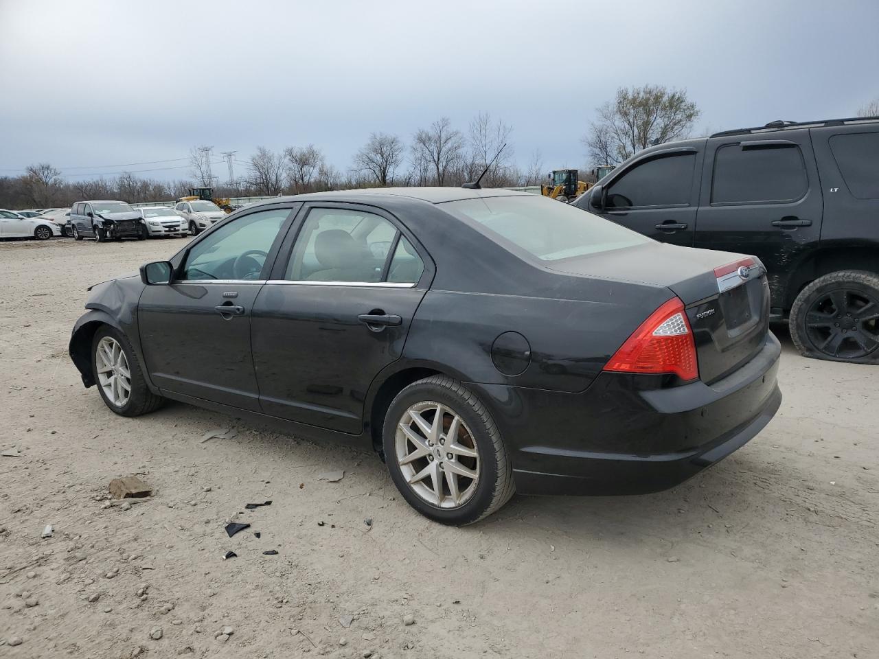 2012 Ford Fusion - Image 2