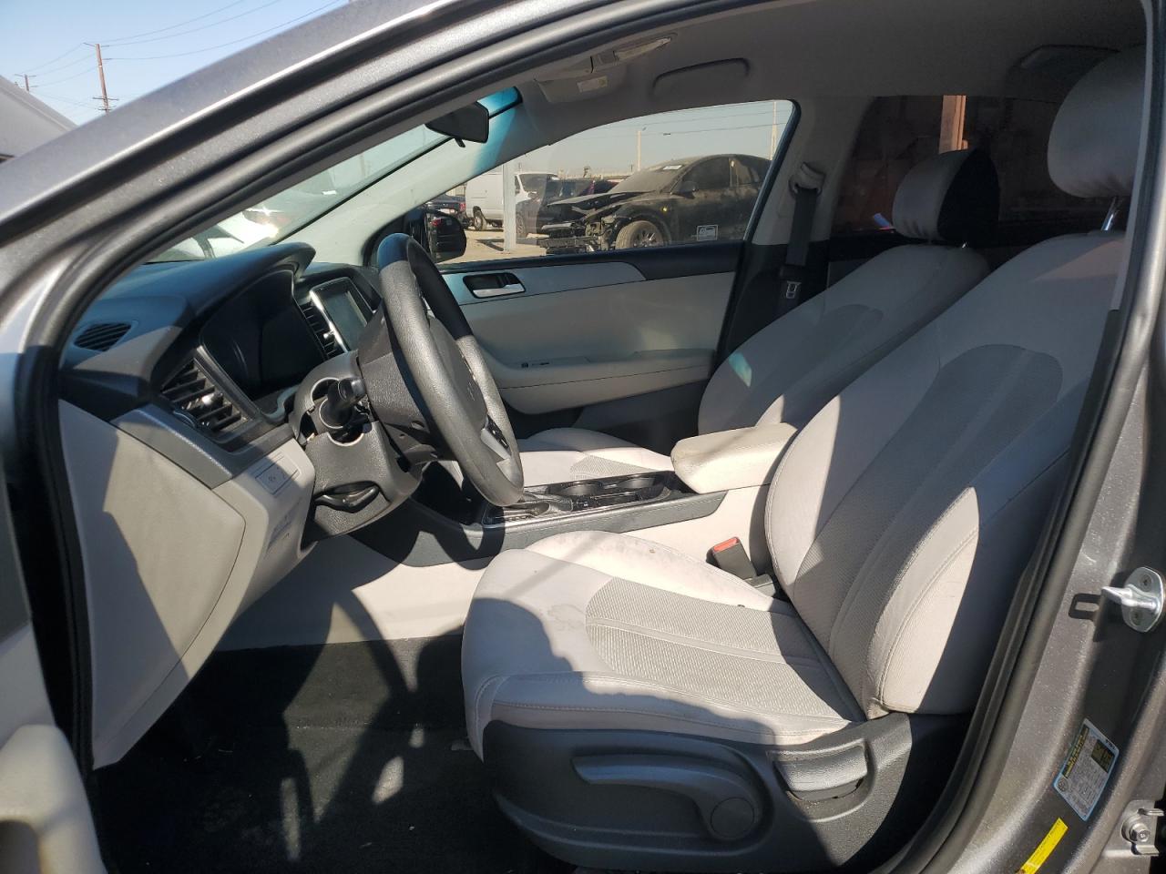 2018 Hyundai Sonata - Image 7