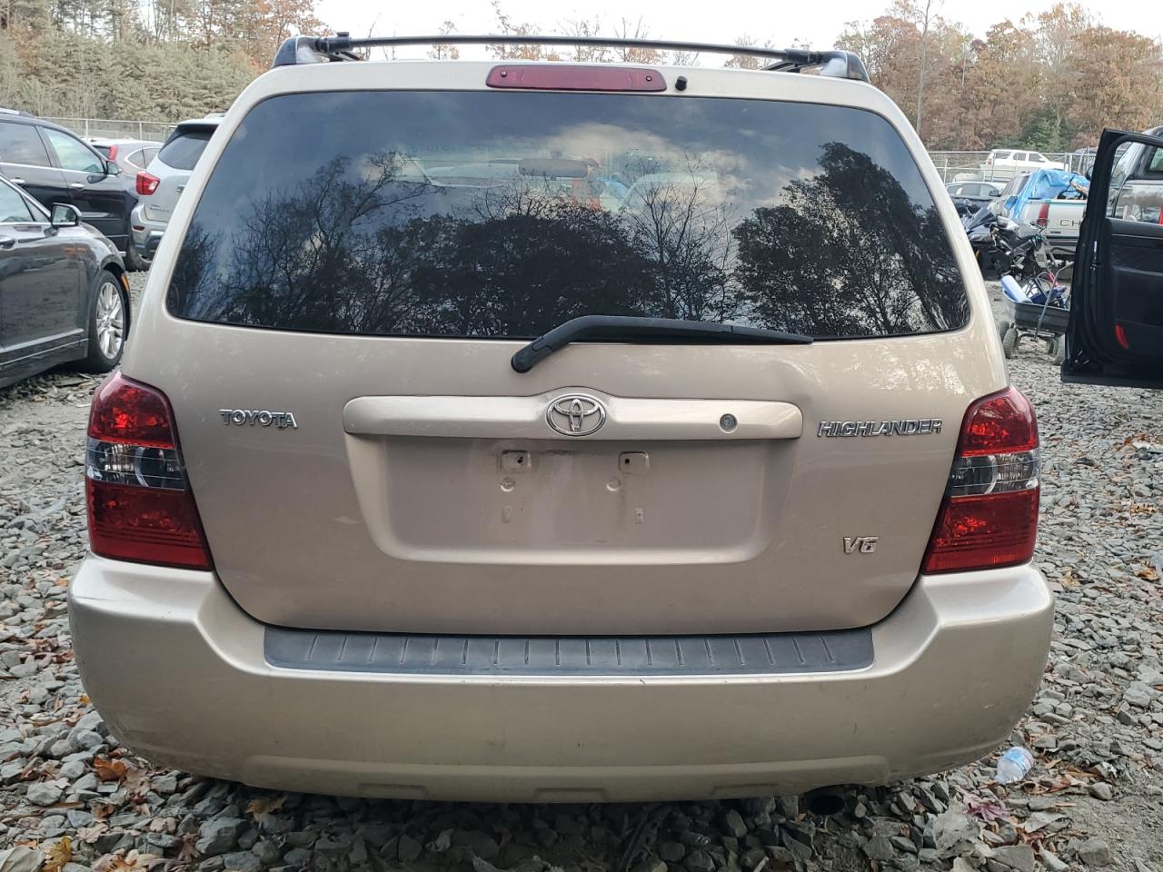 2004 Toyota Highlander - Image 6