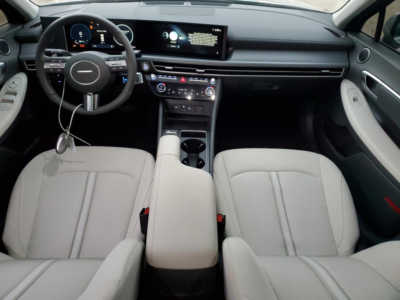 2024 Hyundai Sonata - Image 8