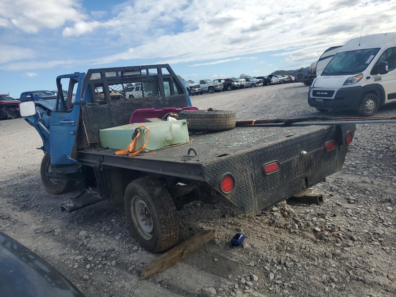 1987 Ford F250 - Image 2