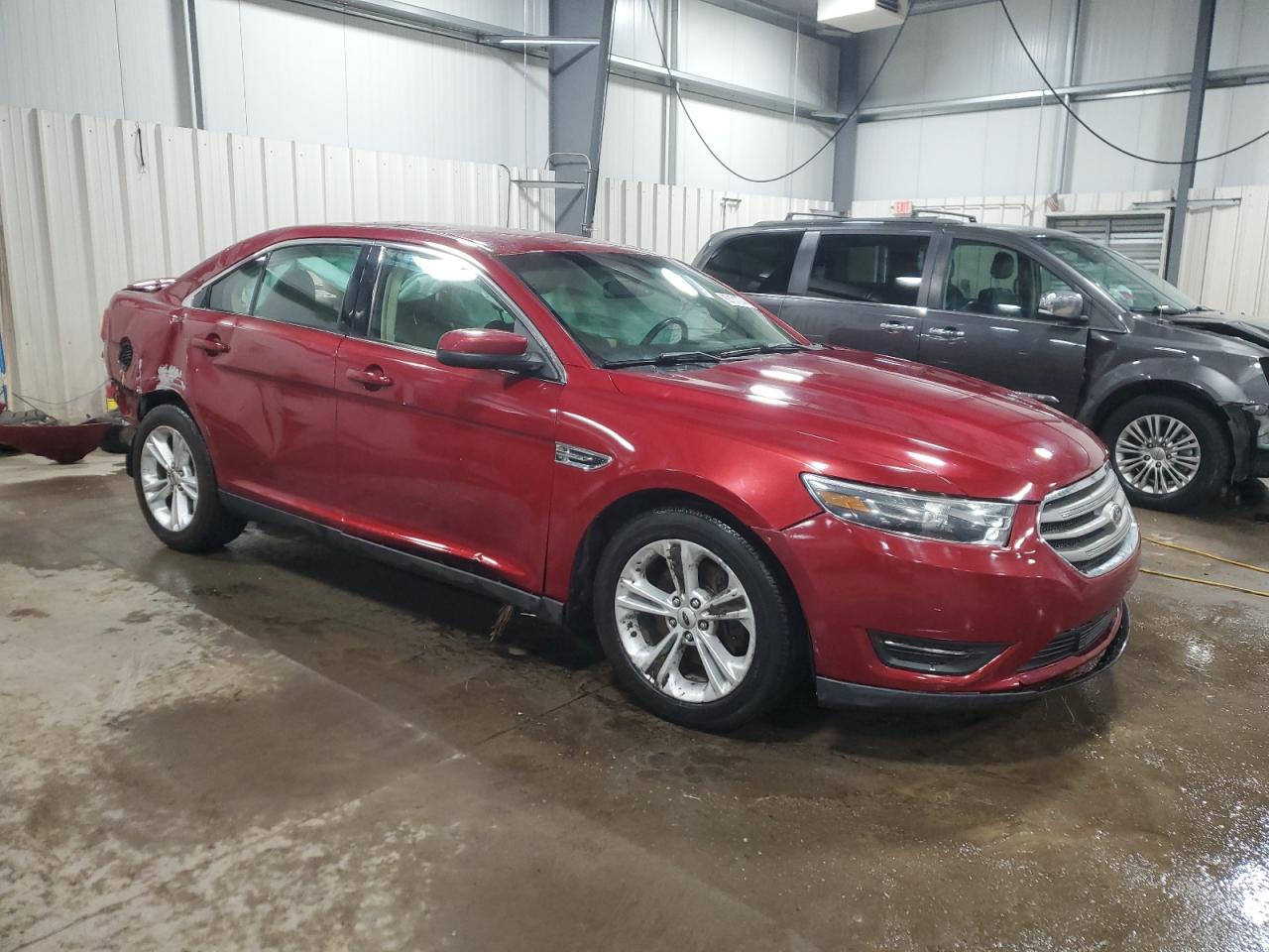2015 Ford Taurus - Image 4