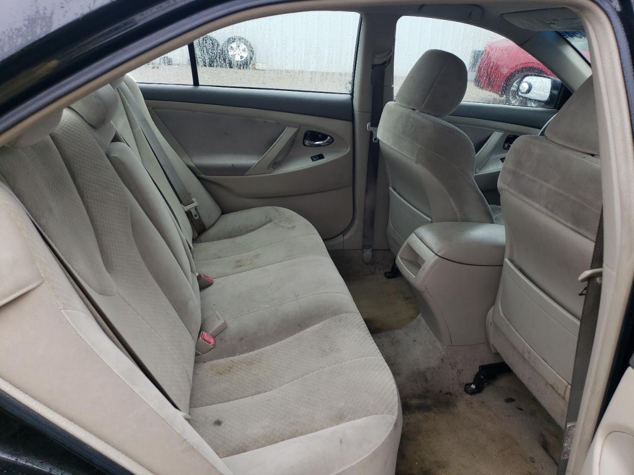 2009 Toyota Camry - Image 10
