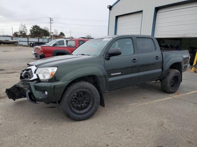  TOYOTA TACOMA 2013 Зеленый