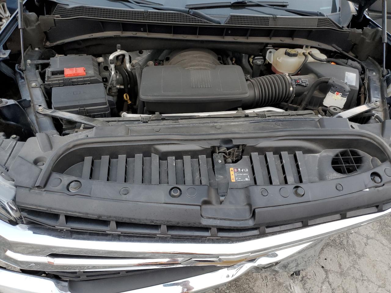 2019 Chevrolet Silverado - Image 13