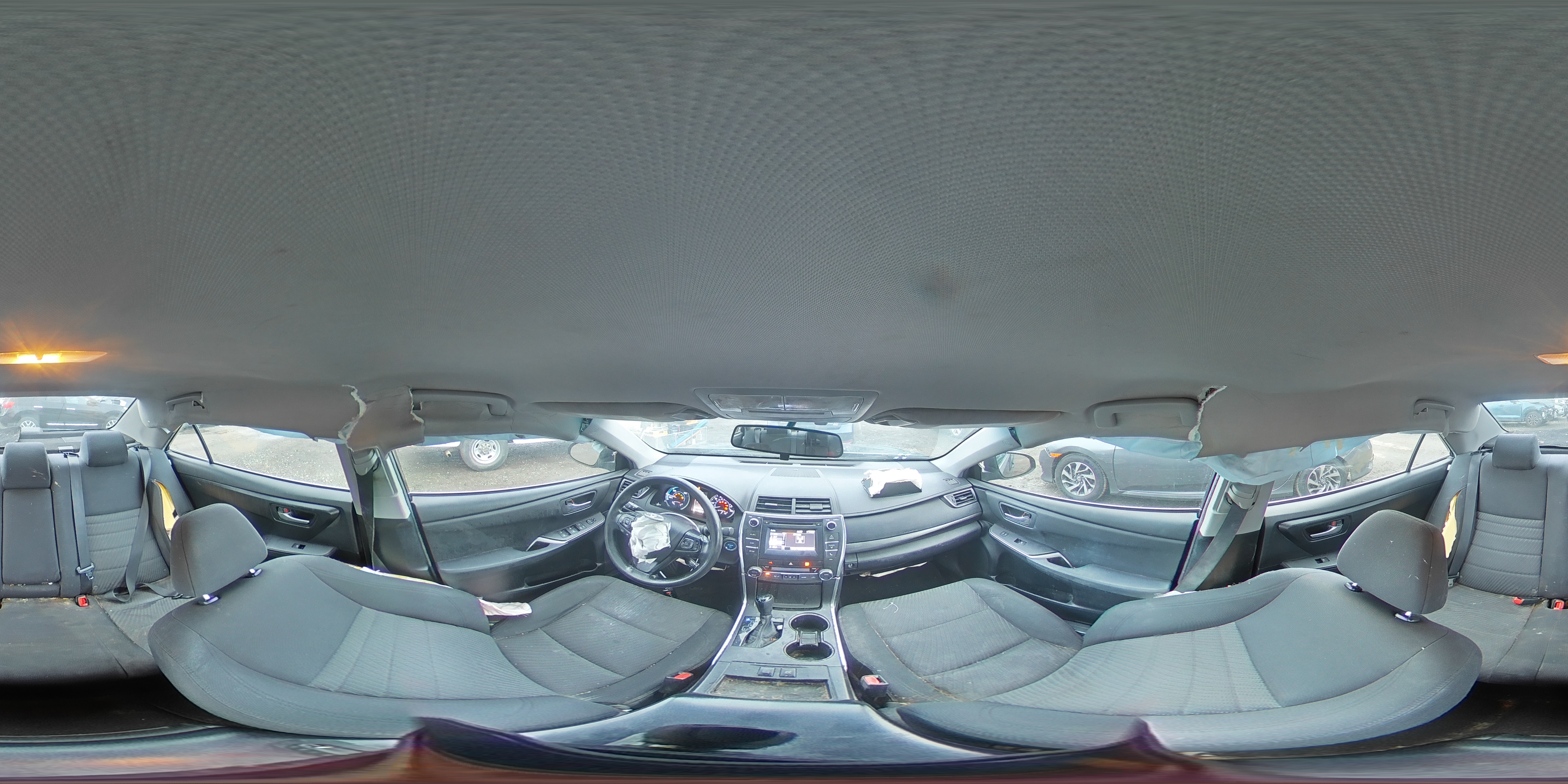 2015 Toyota Camry - Image 12