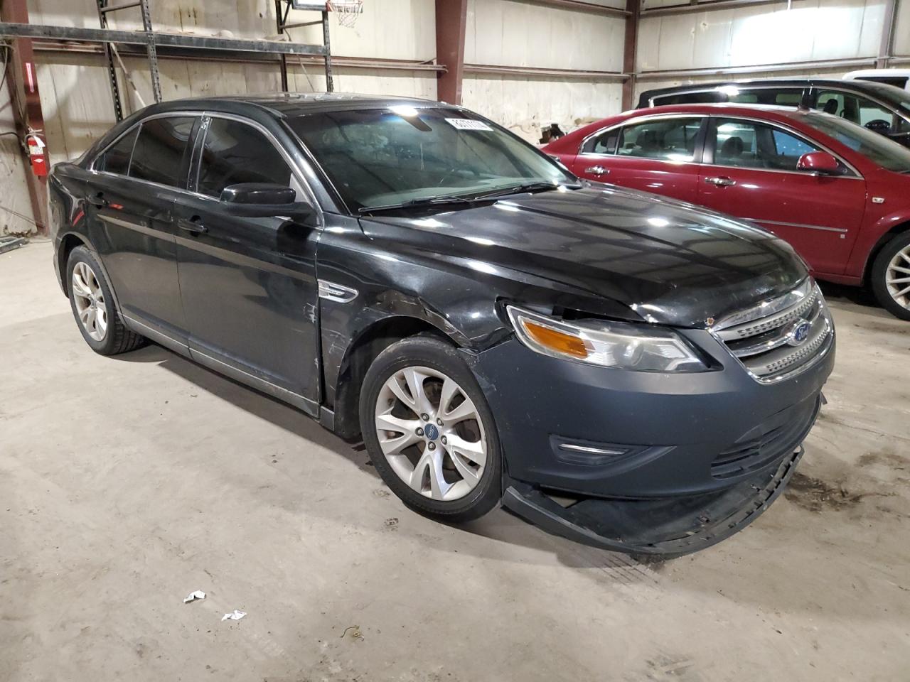 2011 Ford Taurus - Image 4