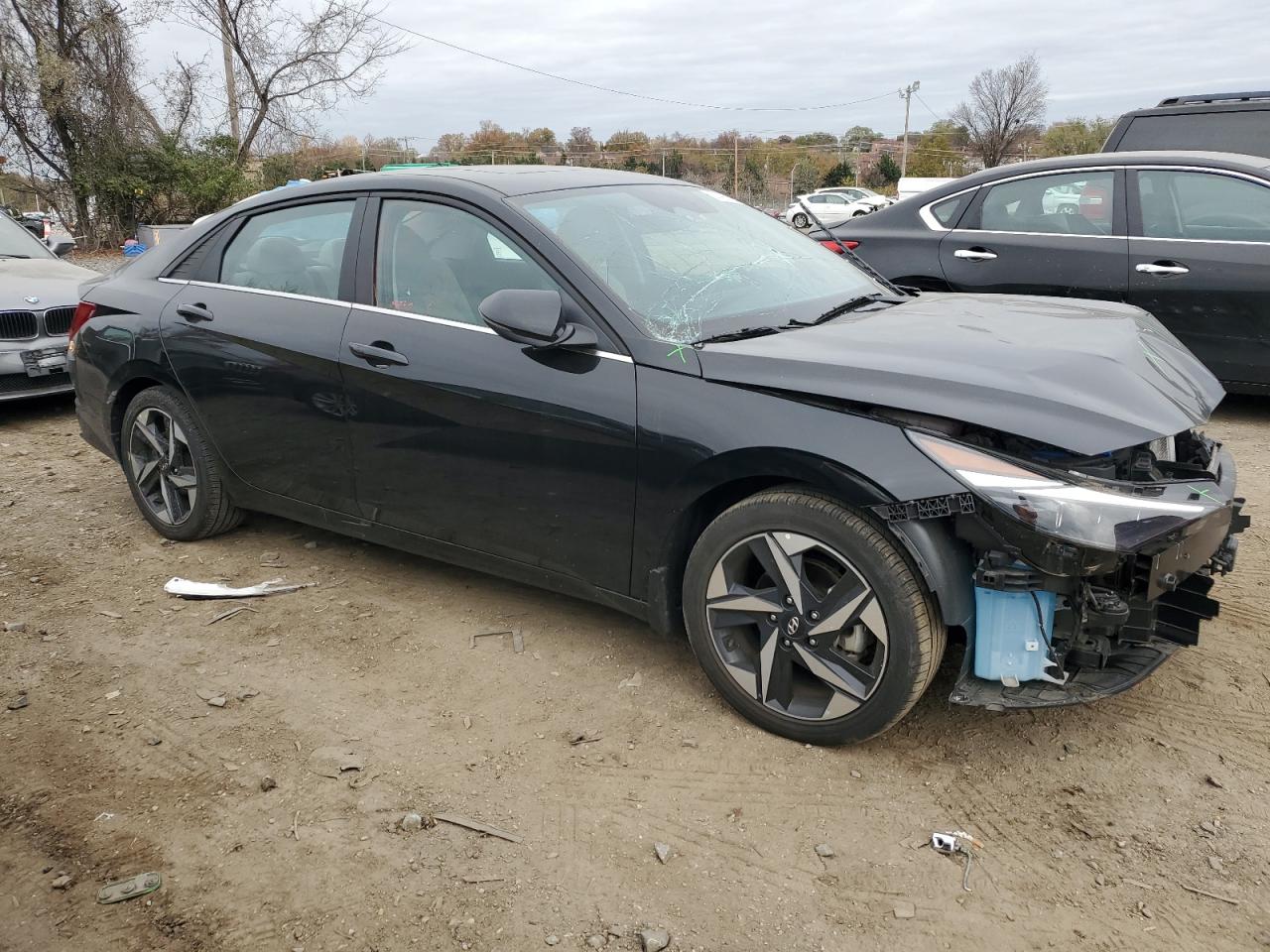 2023 Hyundai Elantra - Image 4