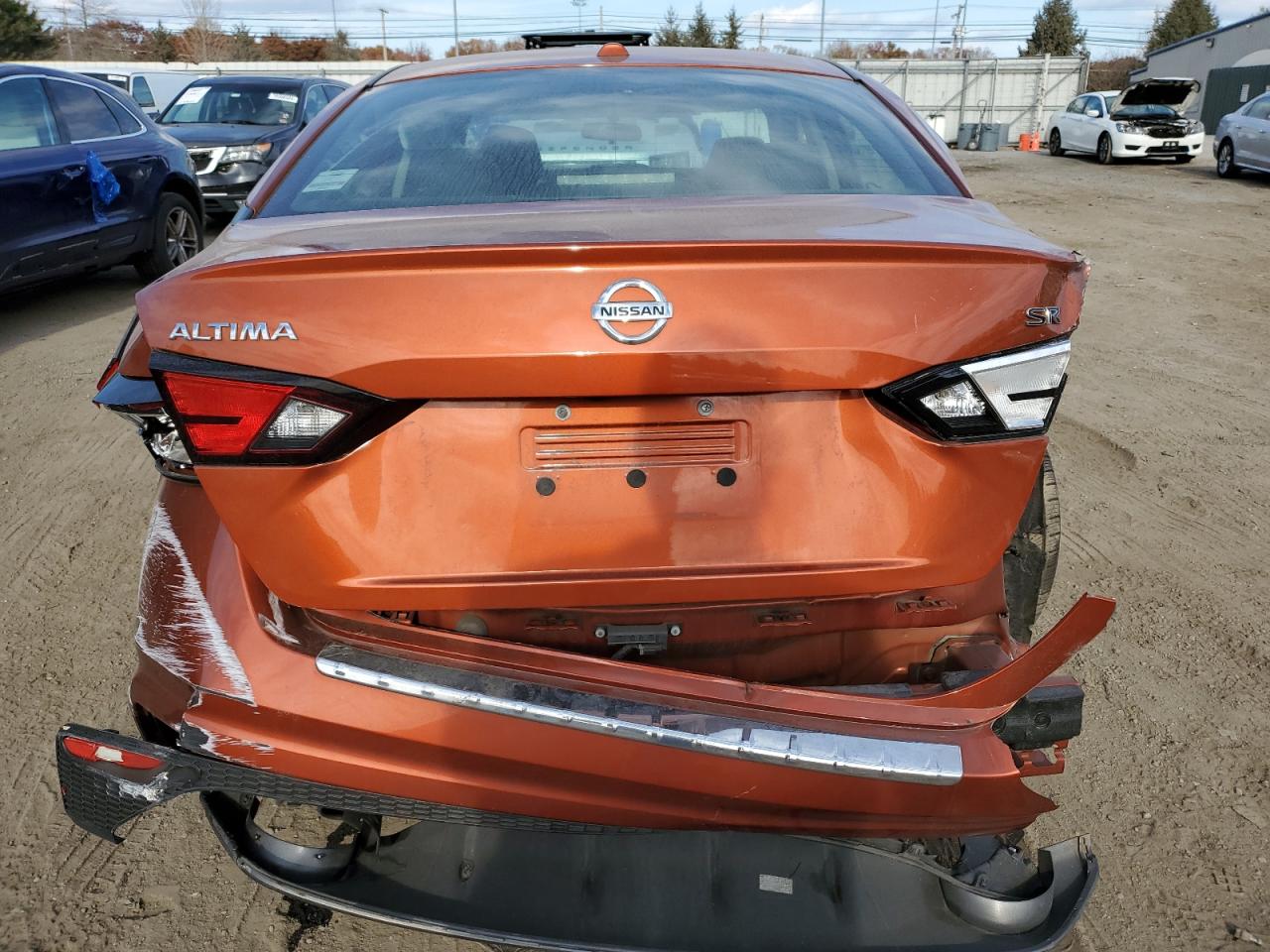 2019 Nissan Altima - Image 6