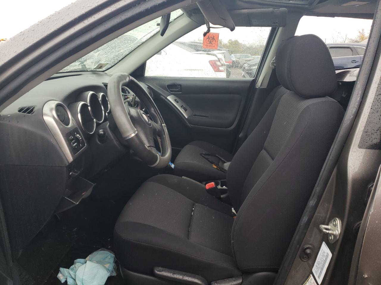2005 Pontiac Vibe - Image 7
