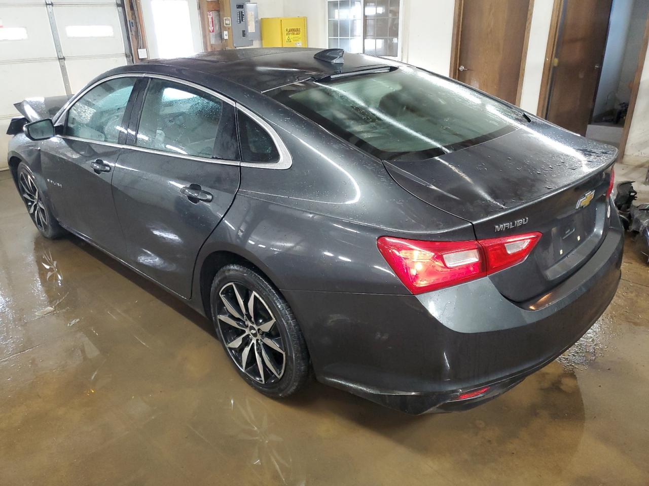 2017 Chevrolet Malibu - Image 2