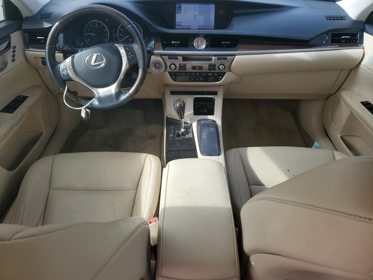 2013 Lexus ES - Image 8