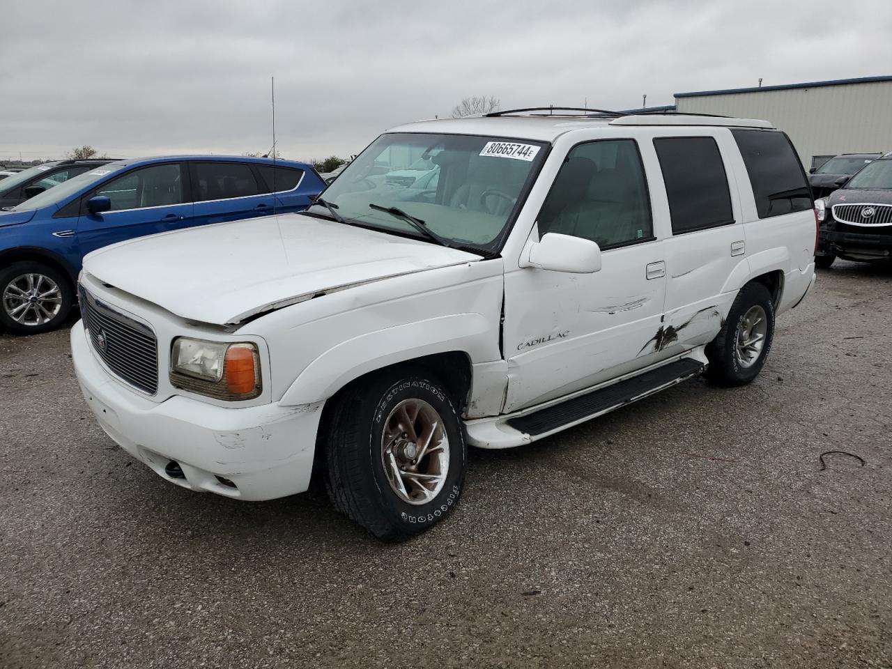 2000 Cadillac Escalade