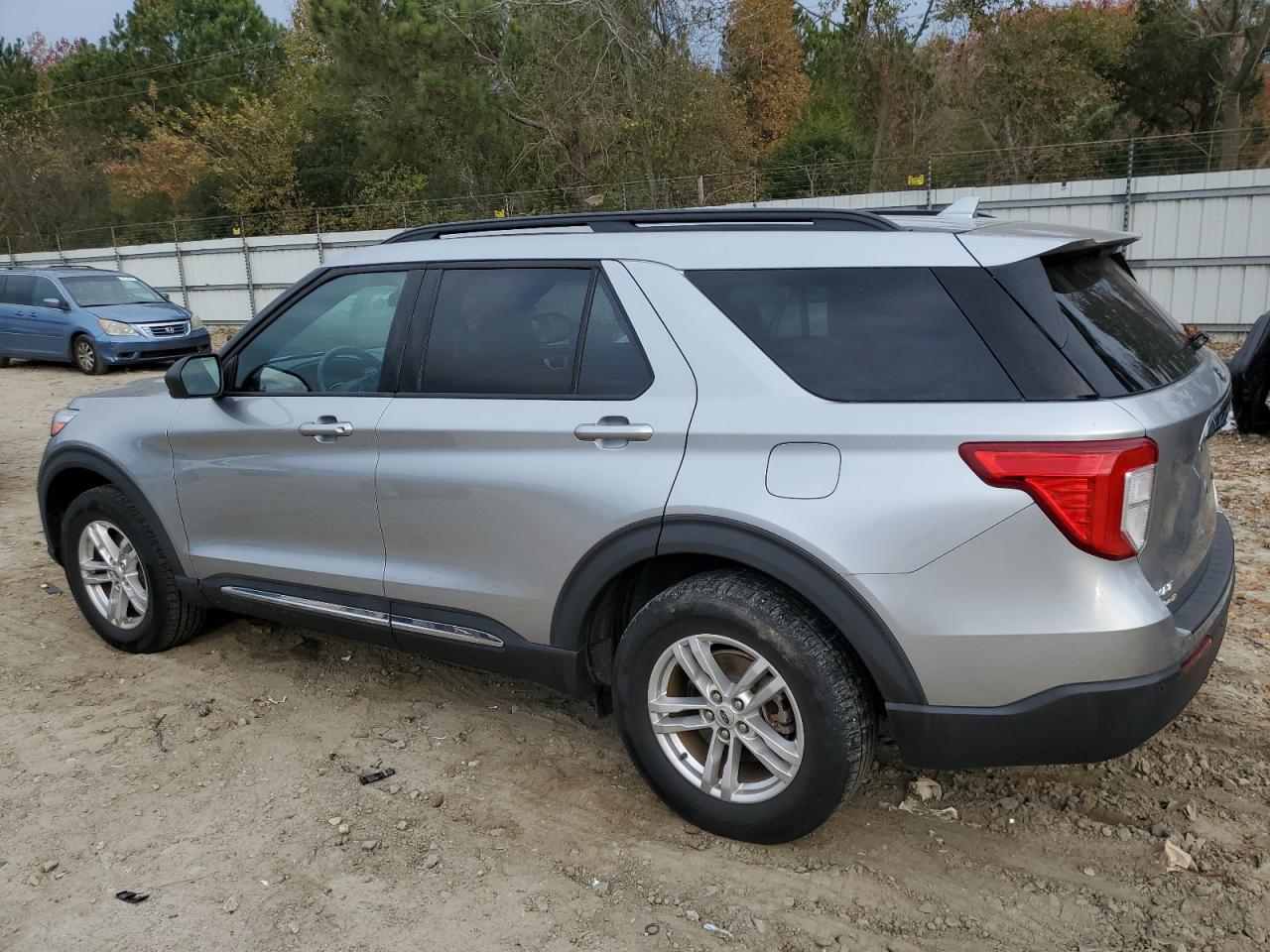 2020 Ford Explorer - Image 2