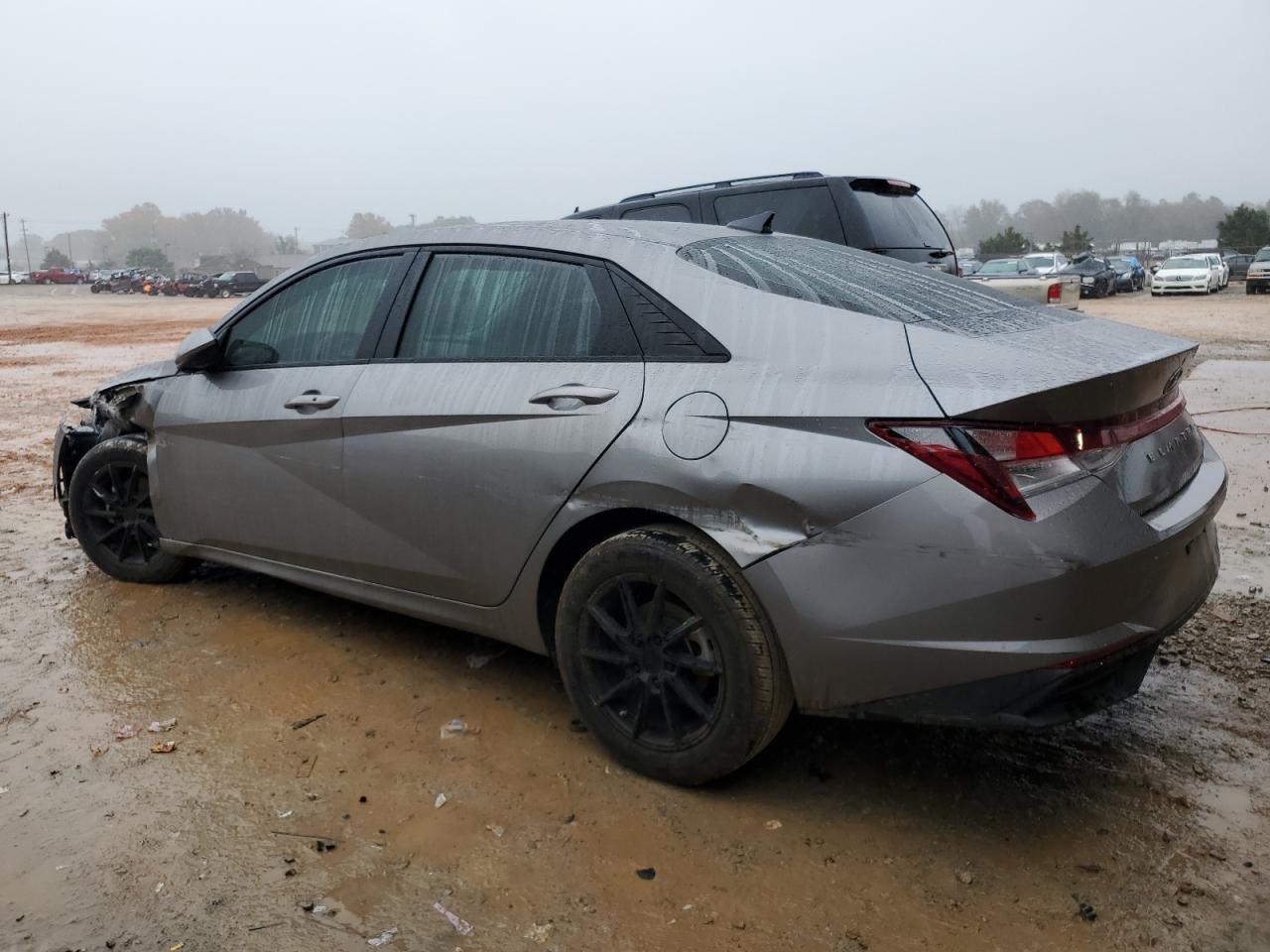 2023 Hyundai Elantra - Image 2