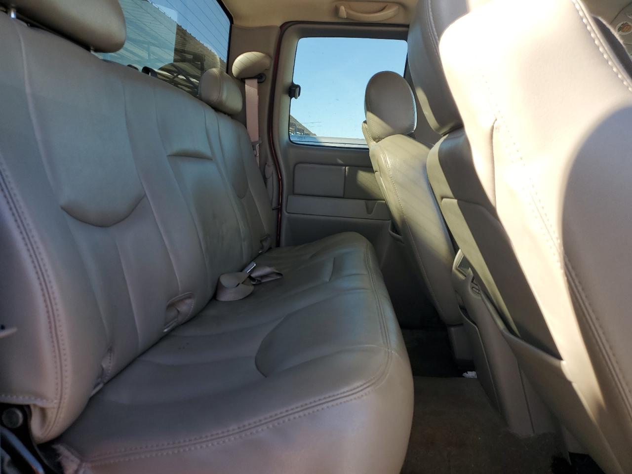 2005 Chevrolet Silverado C2500 Heavy Duty VIN: 1GCHC29U25E303500 Lot: 80452464