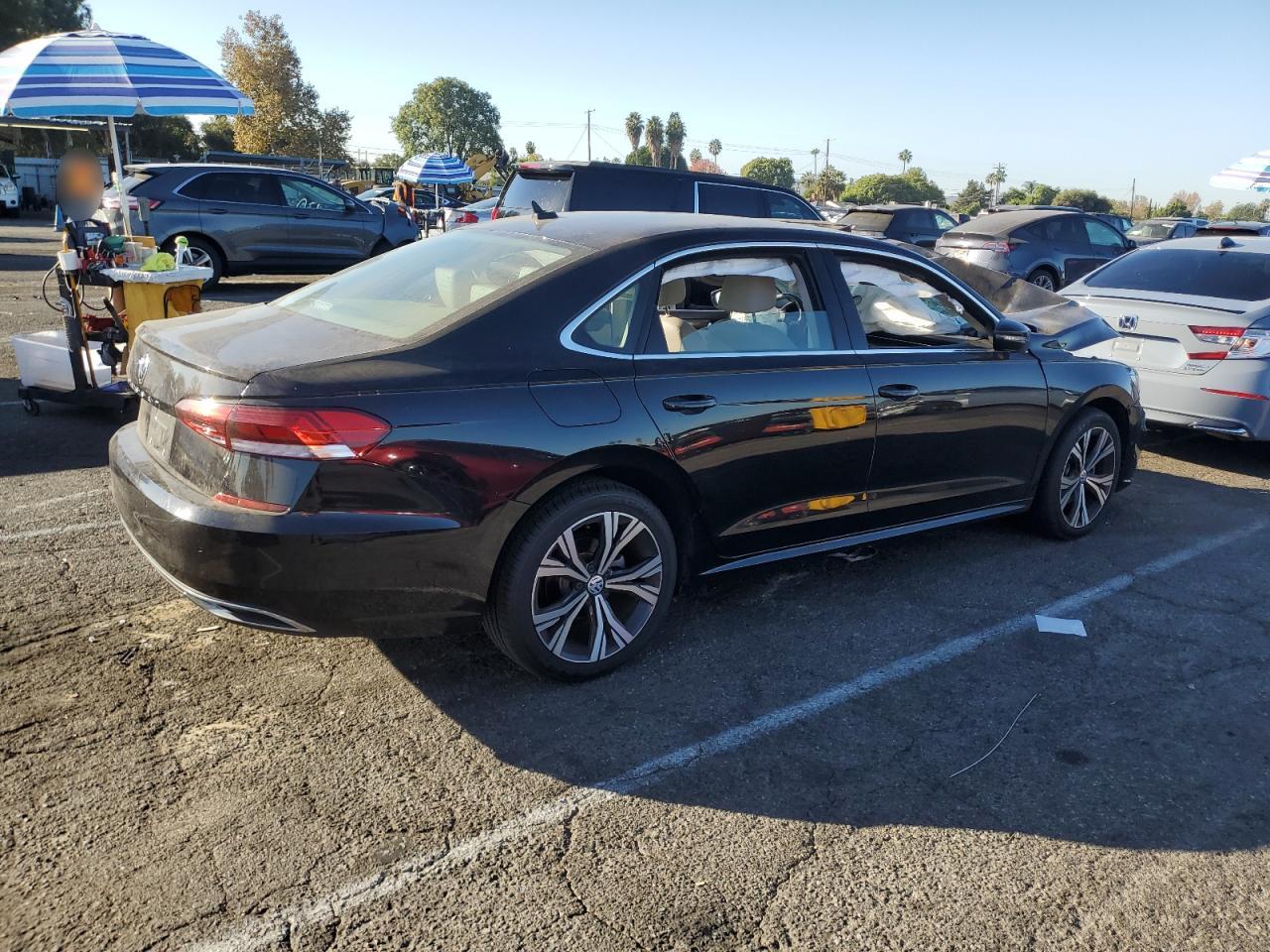 2020 Volkswagen Passat - Image 3
