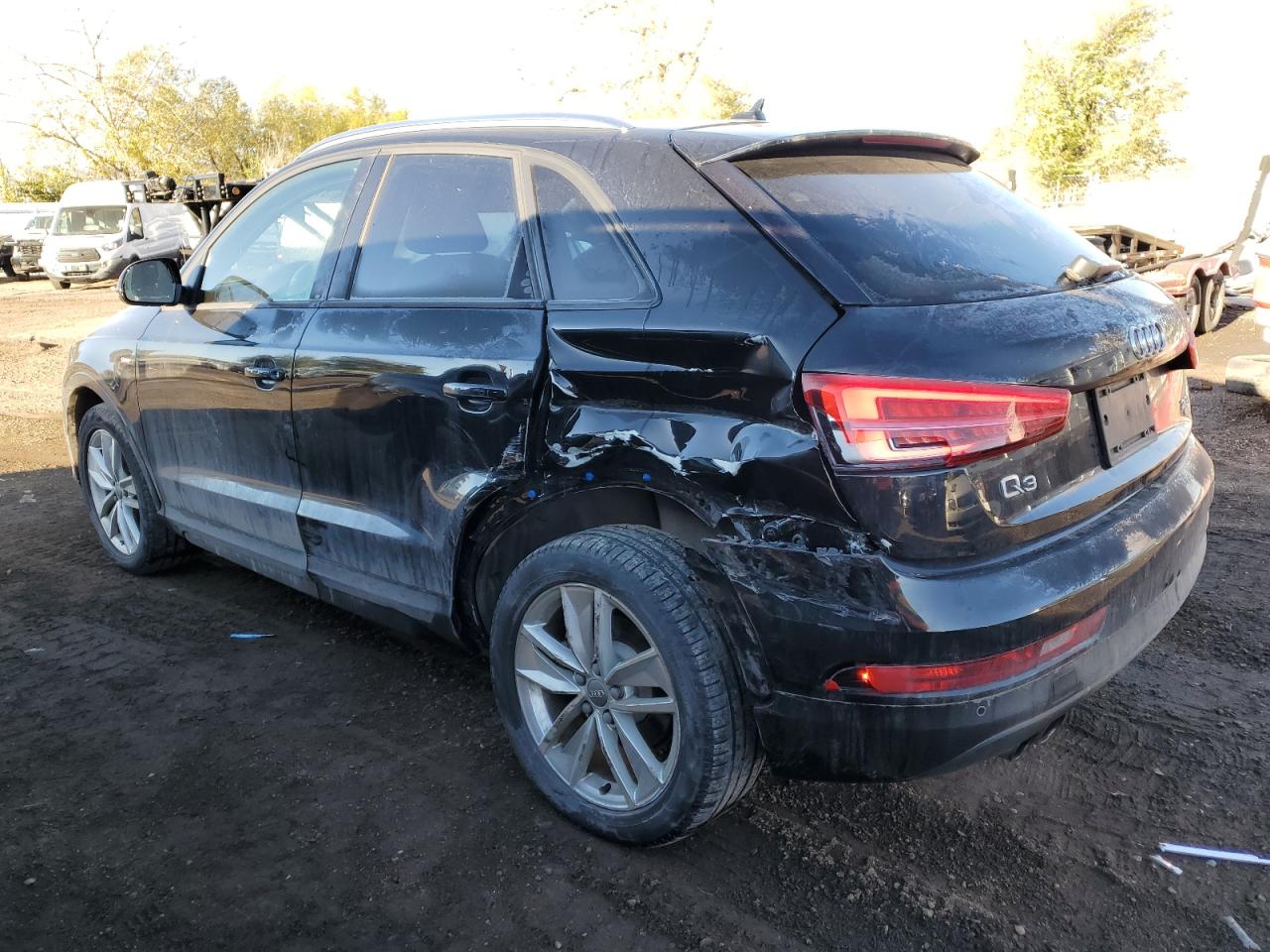 VIN WA1ECCFS9JR022965 2018 AUDI Q3 no.2