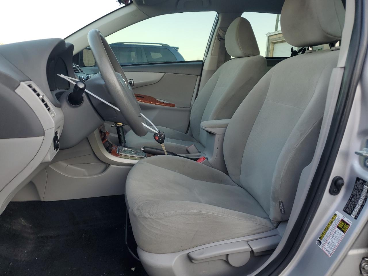 2010 Toyota Corolla - Image 7
