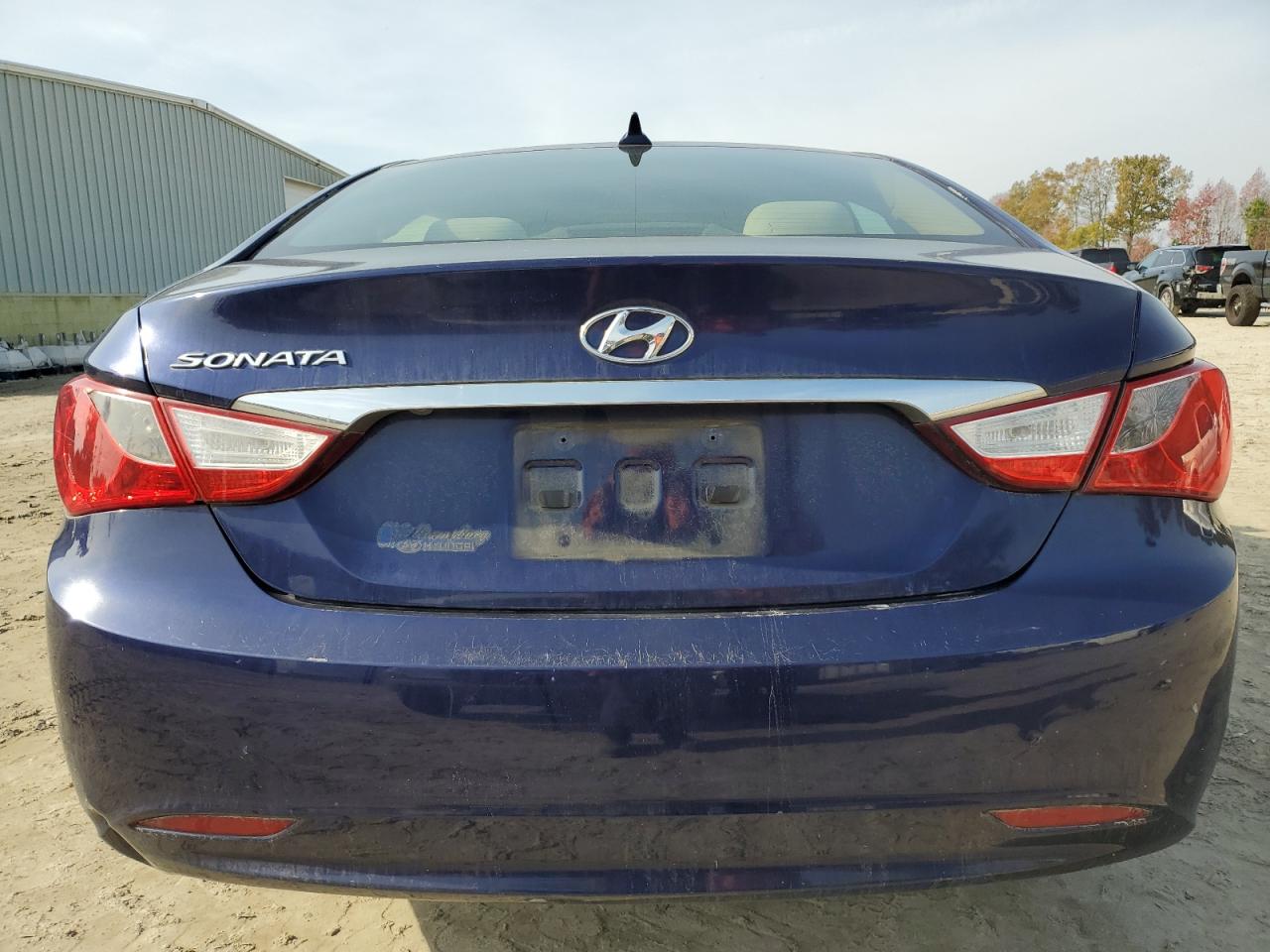 2011 Hyundai Sonata - Image 6