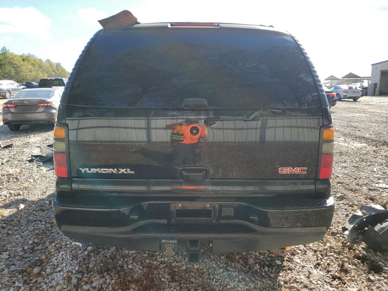 2005 GMC Yukon Xl Denali VIN: 1GKFK66U55J261664 Lot: 81940574