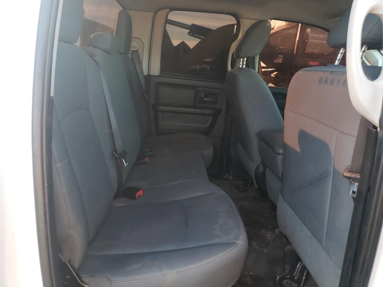 2016 RAM 1500 - Image 11