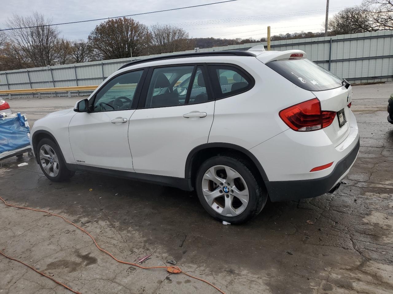 VIN WBAVM1C5XFV314965 2015 BMW X1 no.2