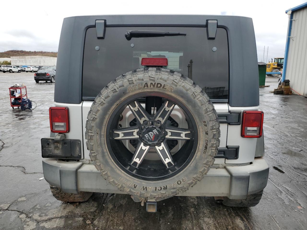 2007 Jeep Wrangler X VIN: 1J4GA39127L201586 Lot: 79026854