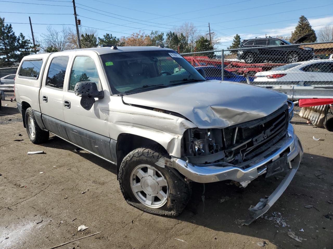2004 GMC Sierra - Image 4