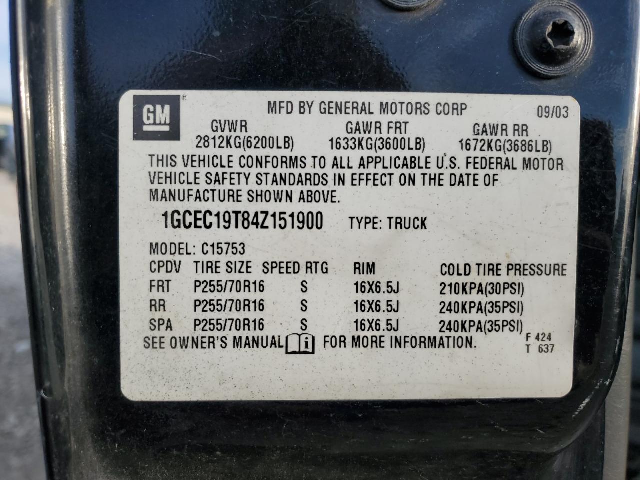 2004 Chevrolet Silverado - Image 15