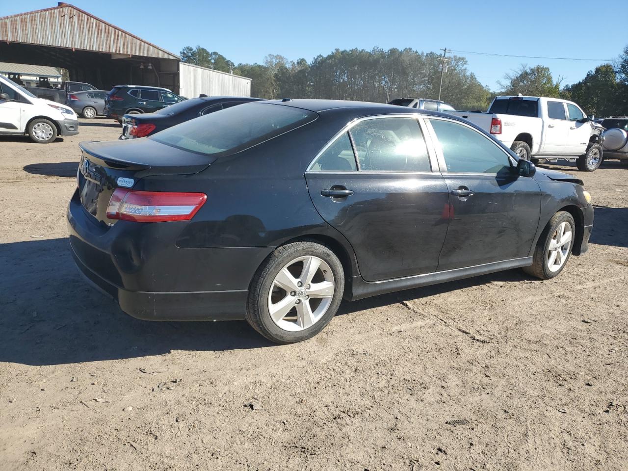 2011 Toyota Camry - Image 3