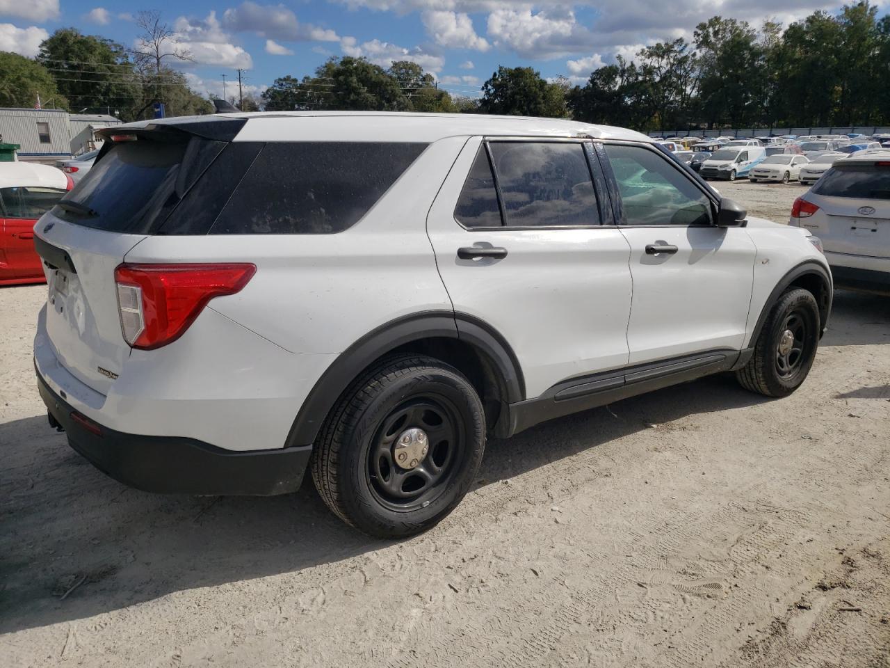 2020 Ford Explorer - Image 3