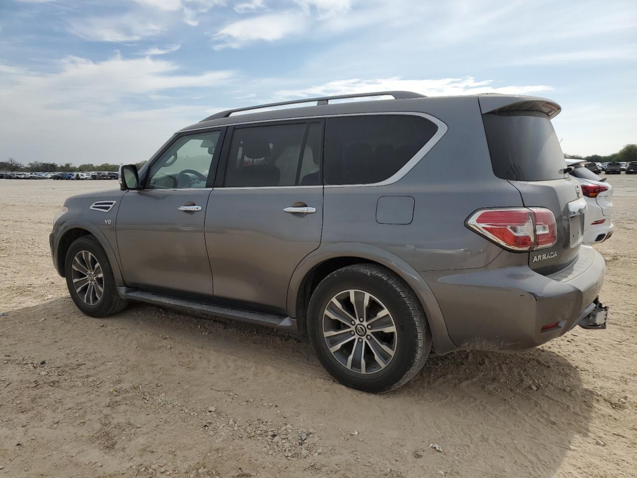 2019 Nissan Armada - Image 2