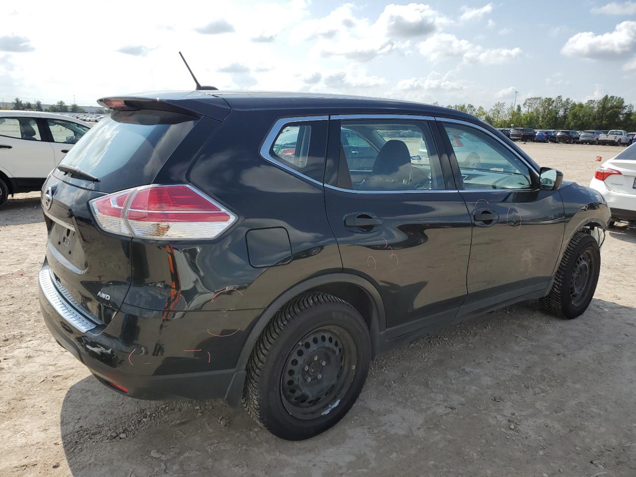 2016 Nissan Rogue - Image 3