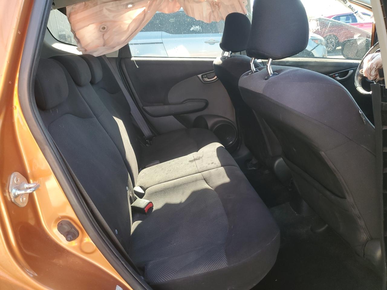 2010 Honda Fit - Image 11