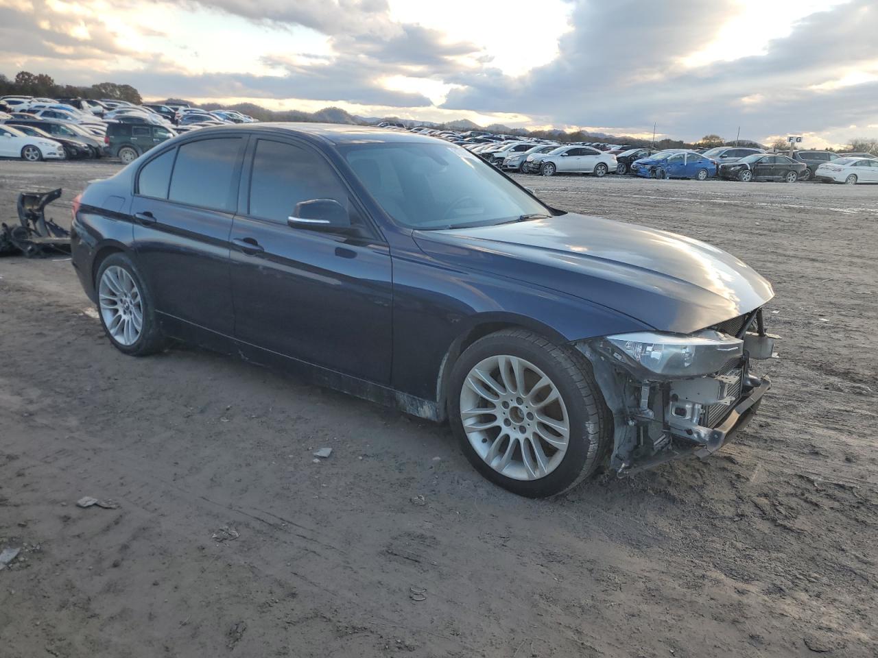 VIN WBA3B5C5XDF590154 2013 BMW 3 SERIES no.4