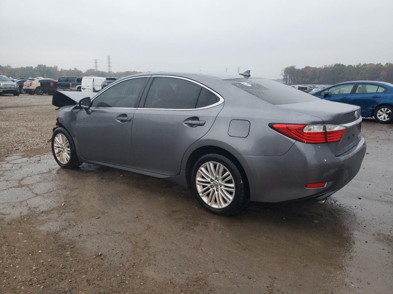 2013 Lexus ES - Image 2