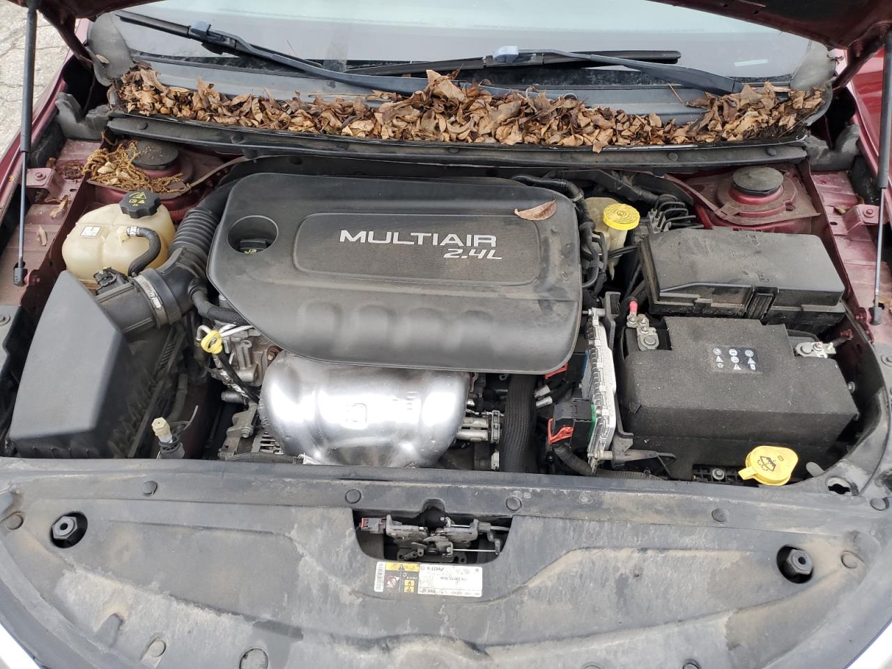 2015 Chrysler 200 - Image 11