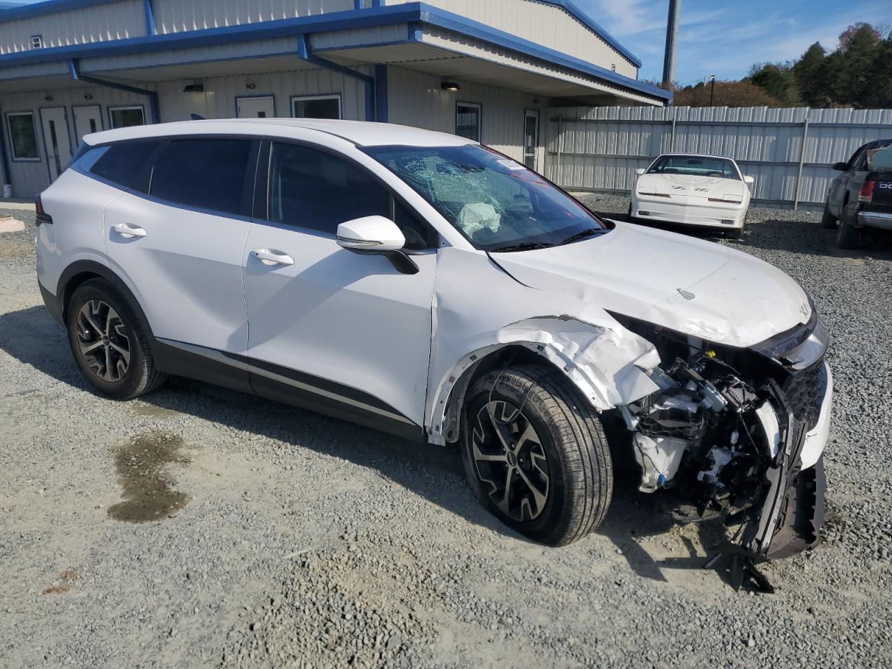 2023 Kia Sportage - Image 4