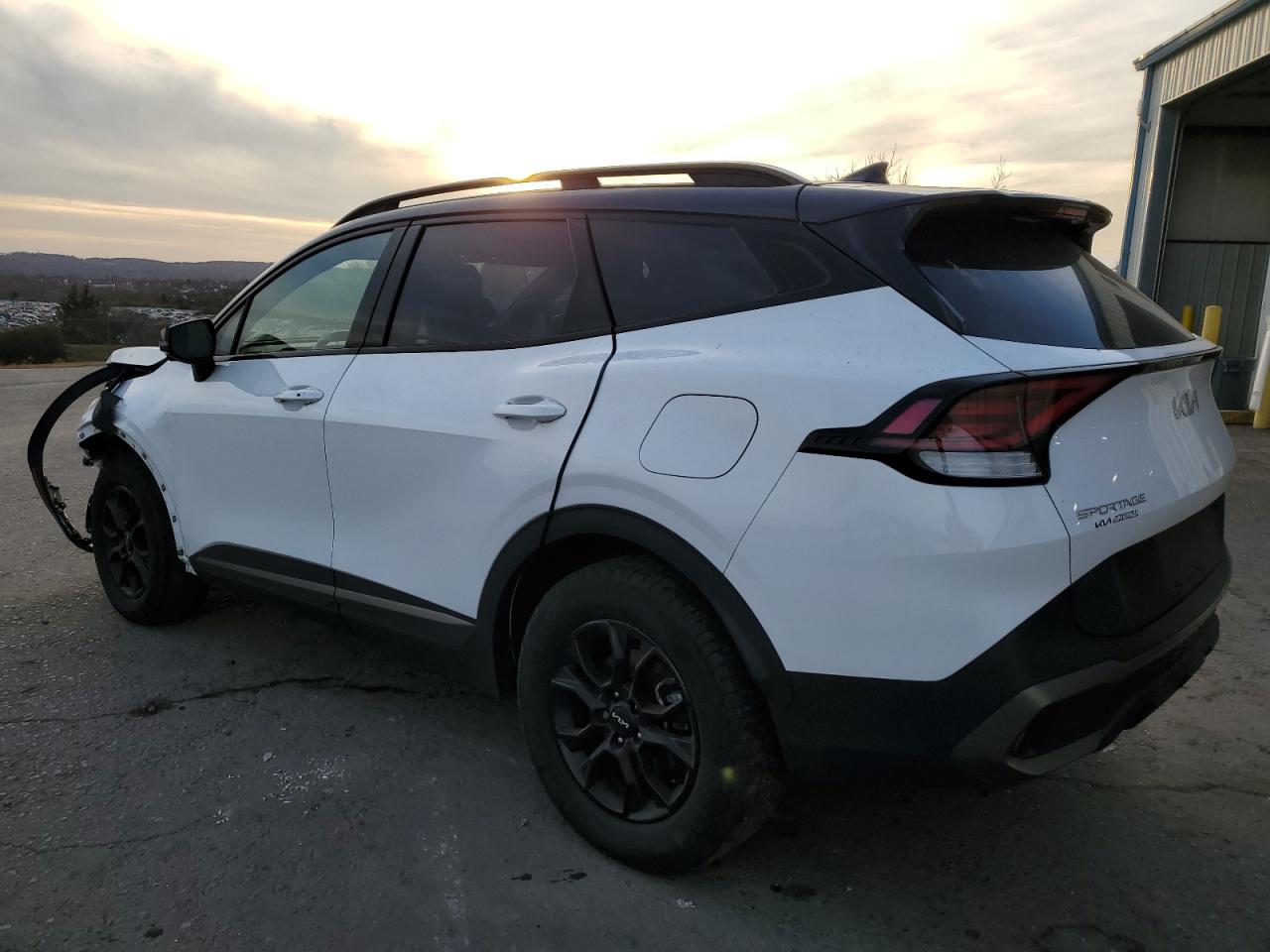 2023 Kia Sportage - Image 2