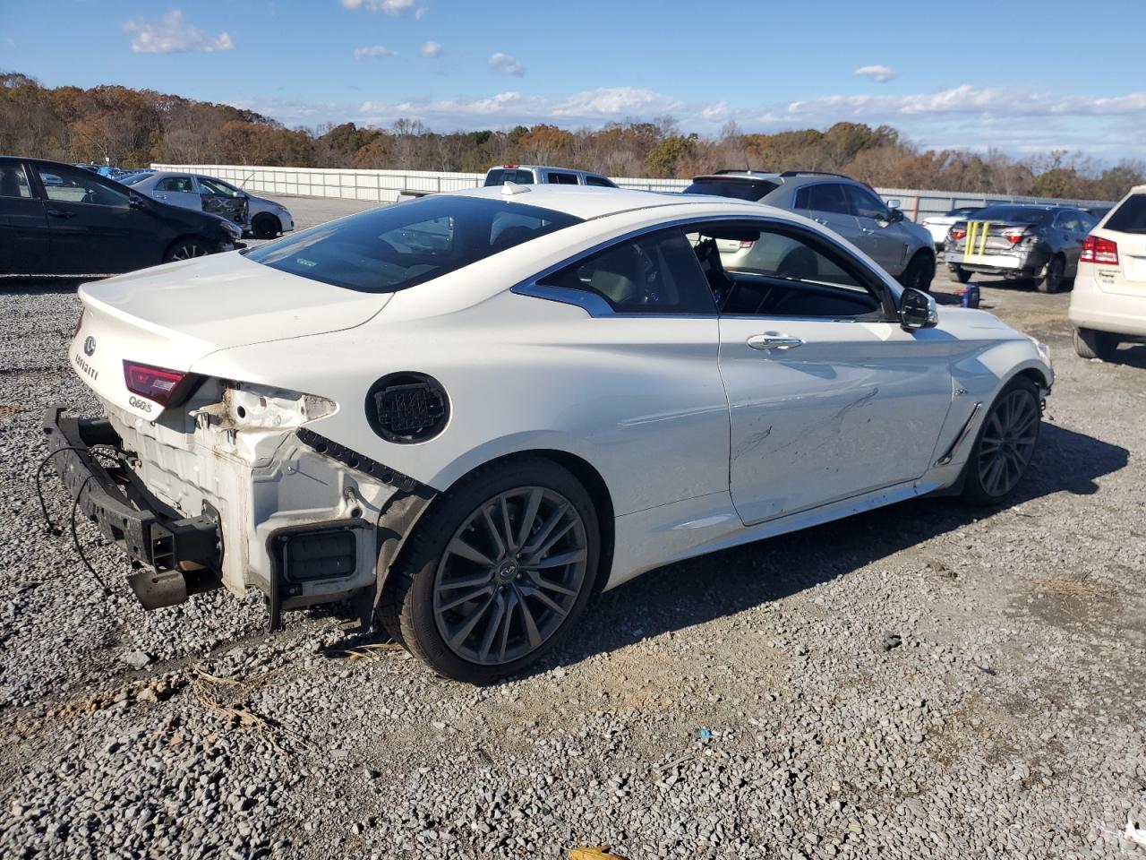 2017 Infiniti Q60 - Image 3
