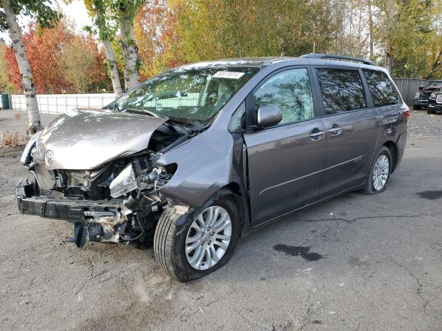 2016 Toyota Sienna Xle