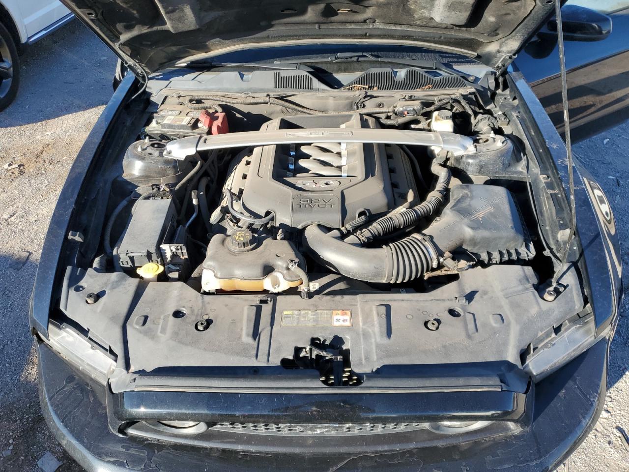 2014 Ford Mustang - Image 12