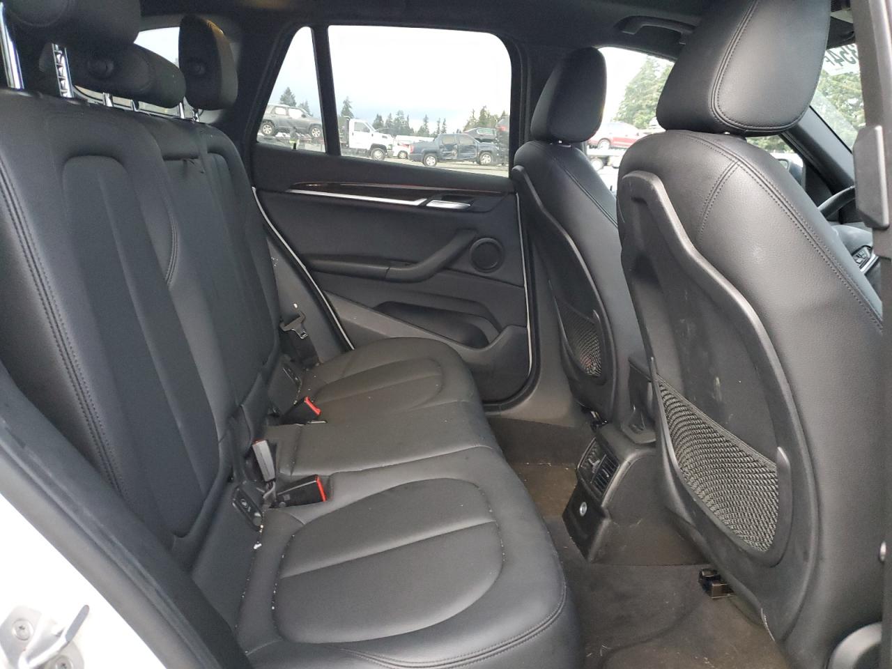 2017 BMW X1 - Image 11