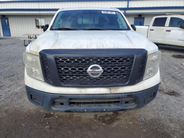  NISSAN TITAN 2018 Biały