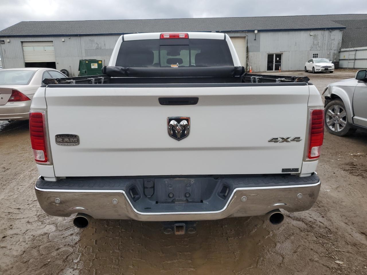 2015 RAM 1500 - Image 6