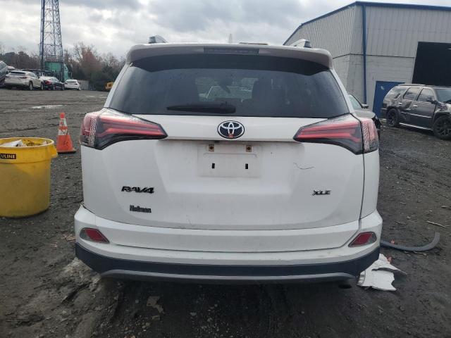  TOYOTA RAV4 2018 White