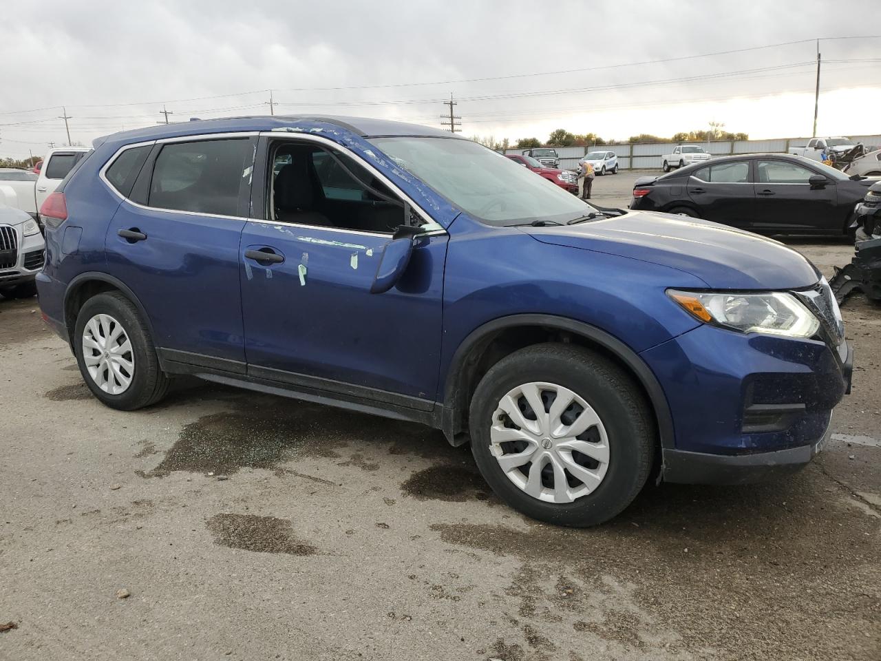 2018 Nissan Rogue - Image 4