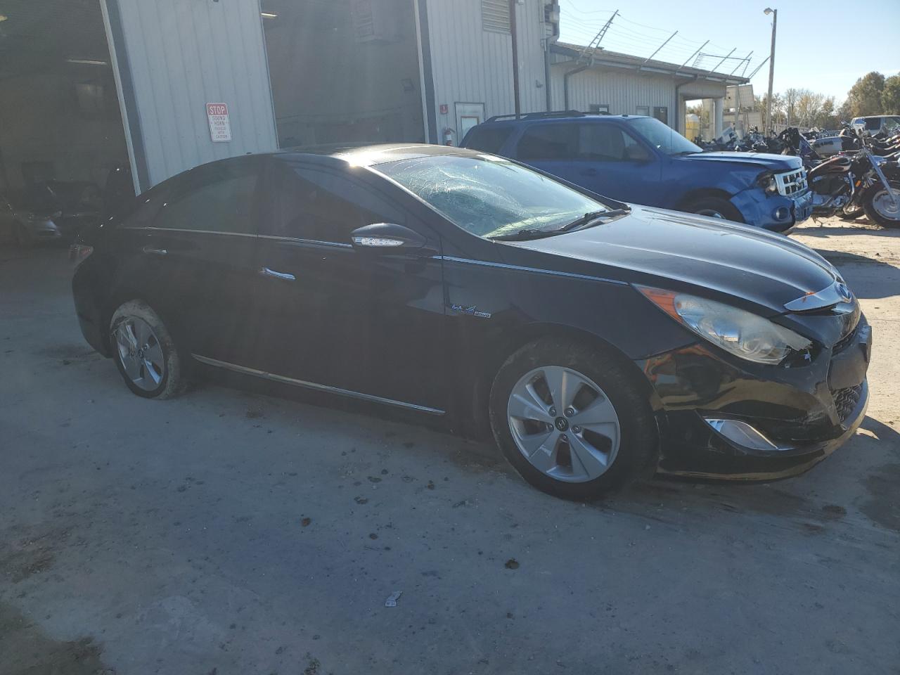 2011 Hyundai Sonata - Image 4